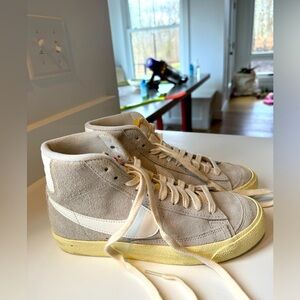 Nike Blazer Mid '77 Vintage Sneaker - 7.5